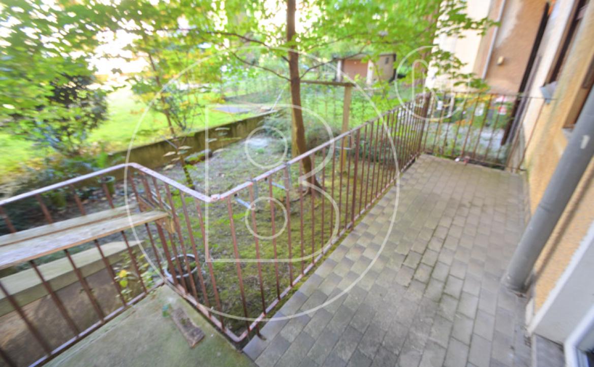 <p>Prächtiges Eckzinshaus in phantastischer Lage mit viel Entwicklungspotential!</p> - 25