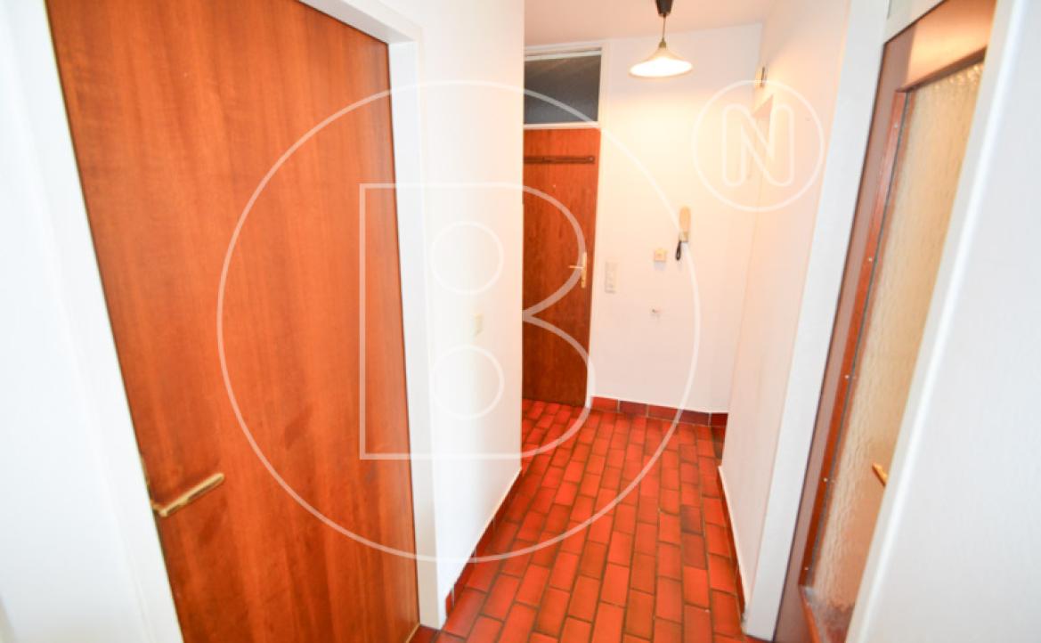 <p>3-Zimmer-Loggia-Wohnung mit Garagenplatz in zentraler Grünruhelage!</p> - 14