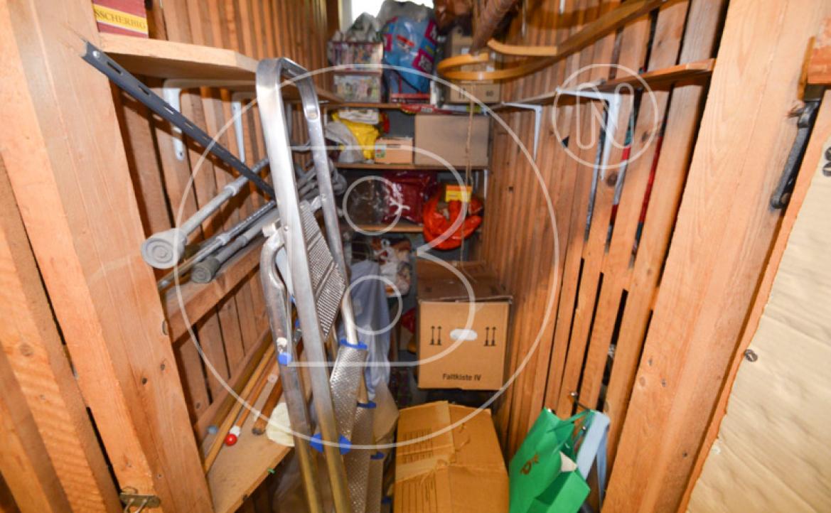 <p>3-Zimmer-Loggia-Wohnung mit Garagenplatz in zentraler Grünruhelage!</p> - 26