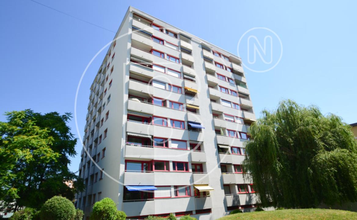 <p>3-Zimmer-Loggia-Wohnung mit Garagenplatz in zentraler Grünruhelage!</p> - 1