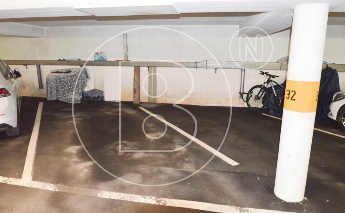 <p>3-Zimmer-Loggia-Wohnung mit Garagenplatz in zentraler Grünruhelage!</p> - 30