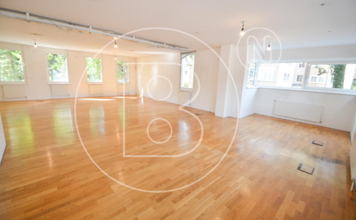 <p>140 m² Büro/Ordination inklusive 3 Garagenplätze in Döblinger Bestlage!</p> - 6