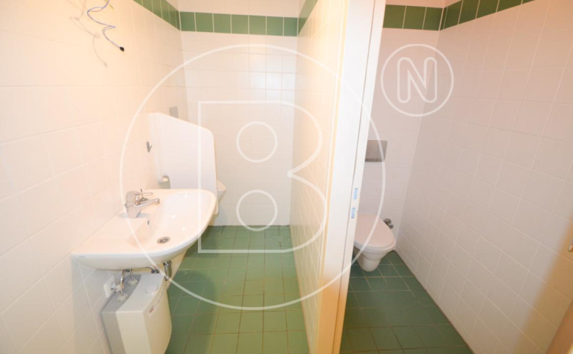 <p>140 m² Büro/Ordination inklusive 3 Garagenplätze in Döblinger Bestlage!</p> - 23