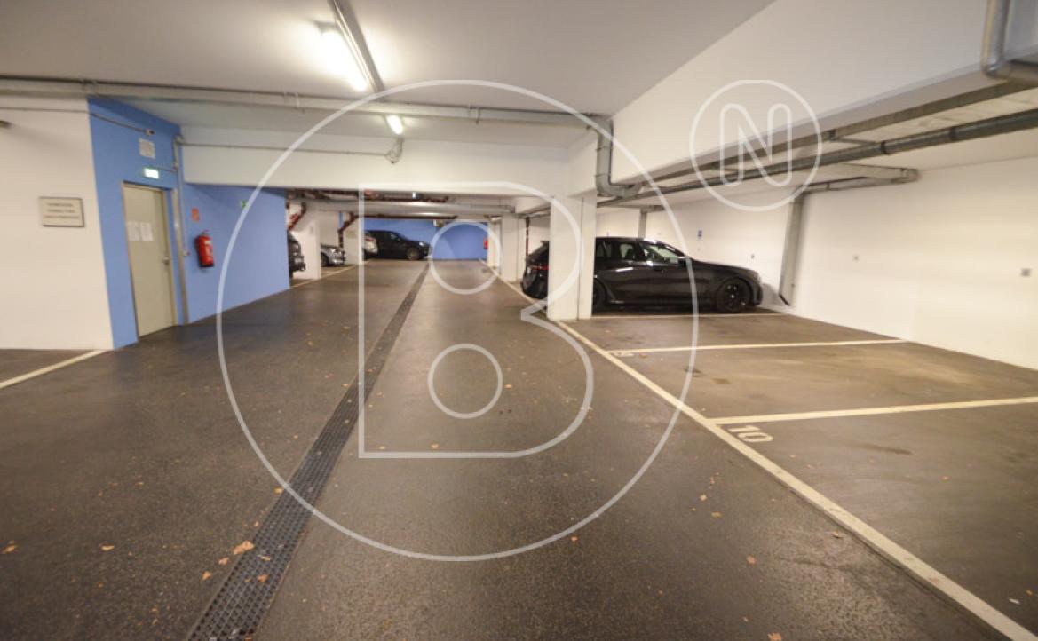 <p>140 m² Büro/Ordination inklusive 3 Garagenplätze in Döblinger Bestlage!</p> - 32