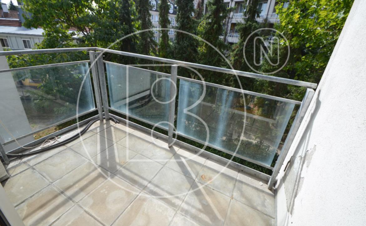 <p>2-Zimmer-Balkon-Wohnung mit Garage in zentraler Döblinger Lage!</p> - 7