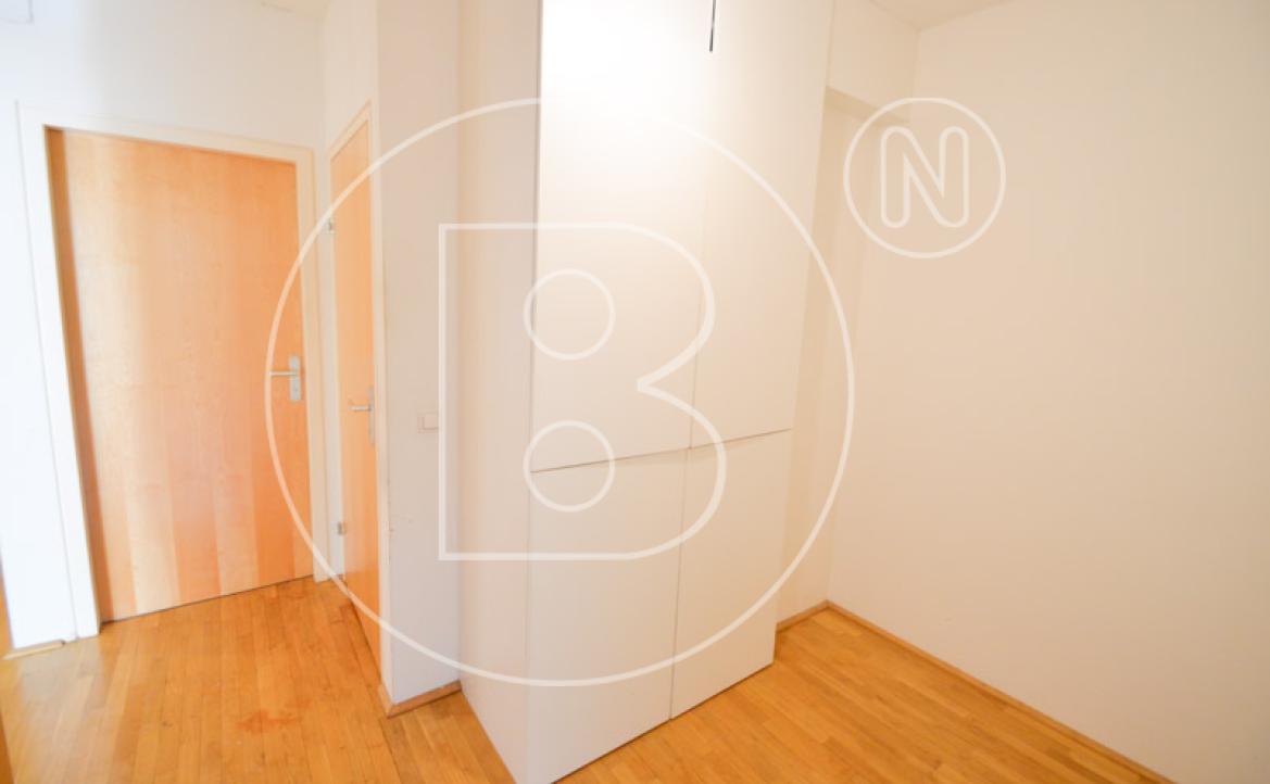 <p>2-Zimmer-Balkon-Wohnung mit Garage in zentraler Döblinger Lage!</p> - 16