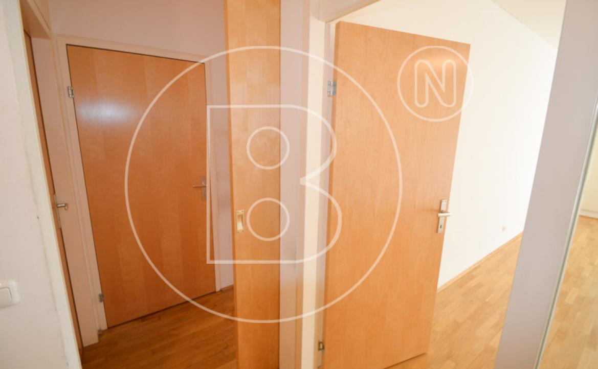 <p>2-Zimmer-Balkon-Wohnung mit Garage in zentraler Döblinger Lage!</p> - 12