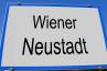 <p>Charmanter Baugrund mit Altbestandsgebäude in gepflegter Einfamilienhausumgebung!</p> - 1