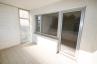 <p>Renovierungsbedürftige 3-Zimmer-Loggia-Wohnung in guter Lage!</p> - 10