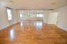 <p>140 m² Büro/Ordination inklusive 3 Garagenplätze in Döblinger Bestlage!</p> - 12
