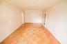 Renovierungsbedürftige 3-Zimmer-Loggia-Wohnung - 8