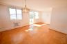 Zentrale Wohnung mit Doppelloggia und Panoramafernblick! - 9